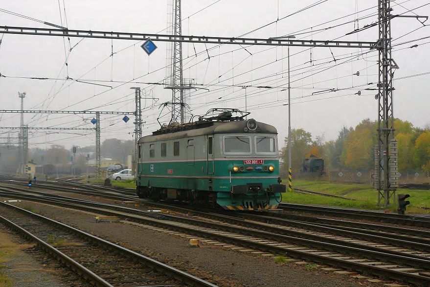 122.001-1 Opava vchod 24.10.2012