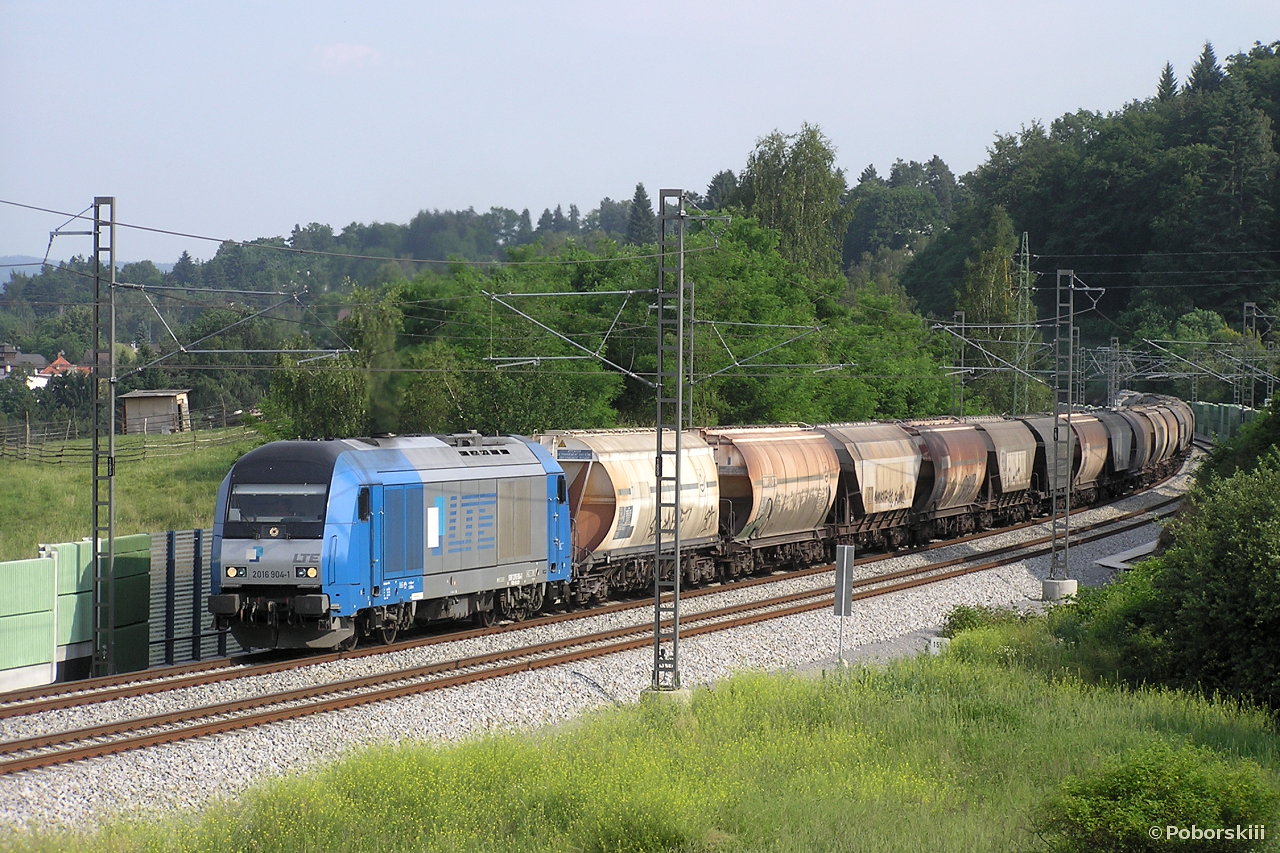 2016.904 + obil z Olbramovic (silo Votice) + postrk 740.711, LTE, Mnichovice, 4.7.2010