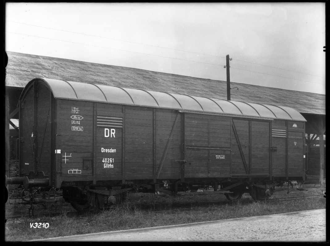 Tatra Kopivnice (1947)_snmek 483_zdroj ZA Opava