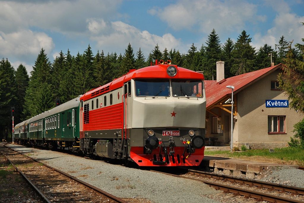 T478.1008_Kvtn_R11627 (Pardubice hl.n.Tinov)_5.7.2017_© Josef Vendolsk