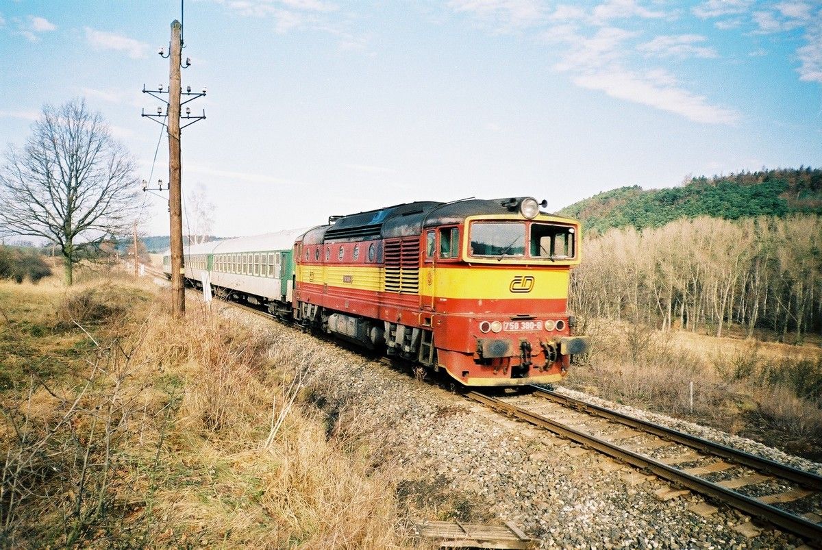 750.380 v Os 2506 z Phy Mas. n. se bl do Rakovnka, 7.2.2002