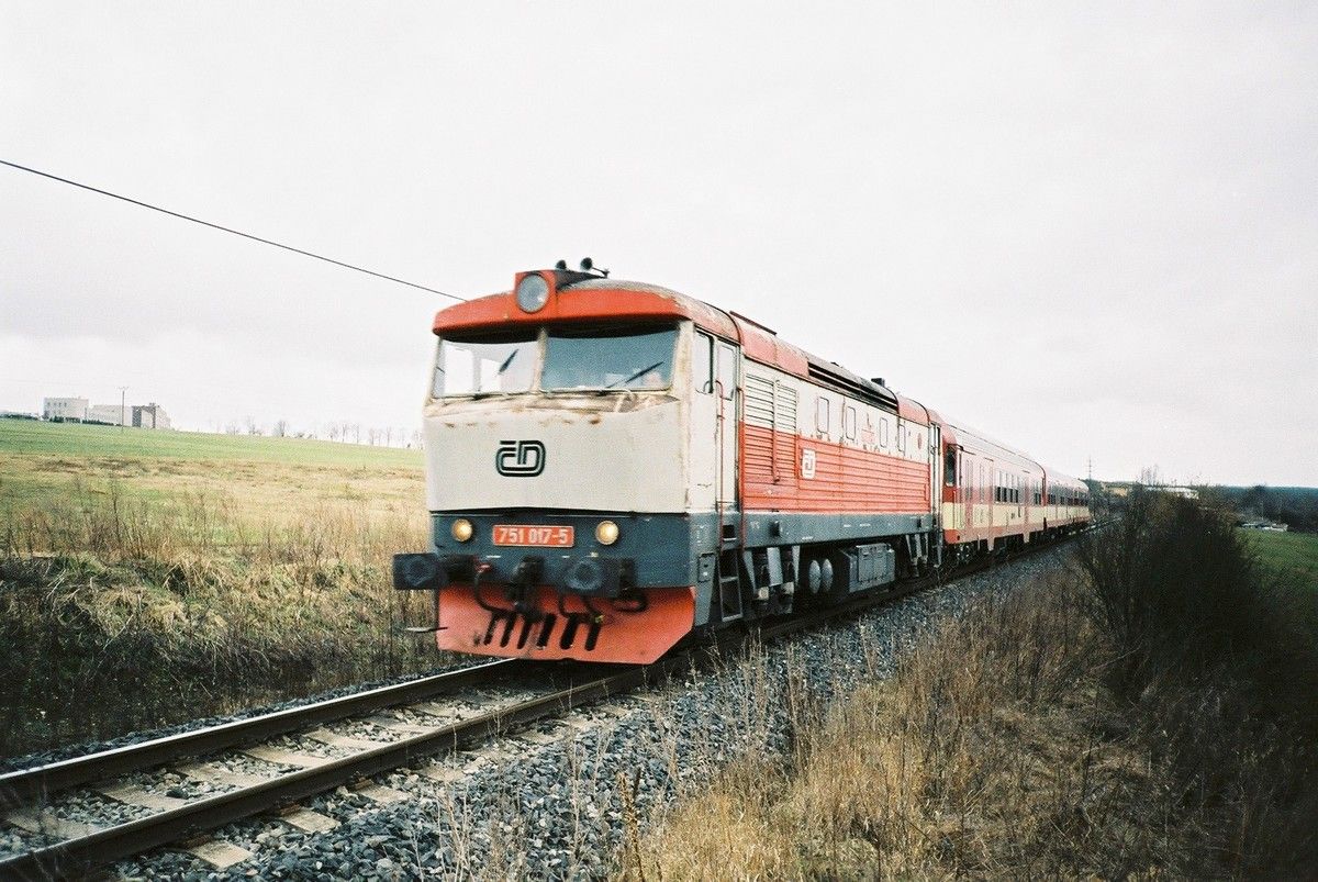 751.017 jede do Rakovnka na ppei vozu 843, v Os 2506 z Phy Mas. n., 21.2.2002