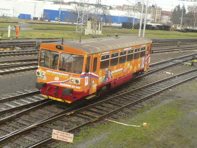 810329 posun Opava vchod 2.4.2010