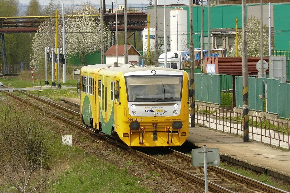 914.121-9 Opava-zastvka Os13415 24.4.2012