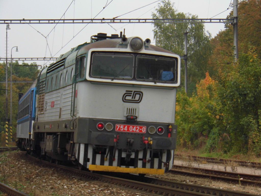 754 042 elkovice (13. 10. 2015)