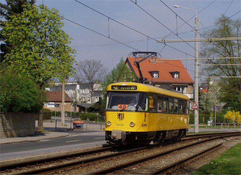 u zstavky H.-Tessenow-Weg