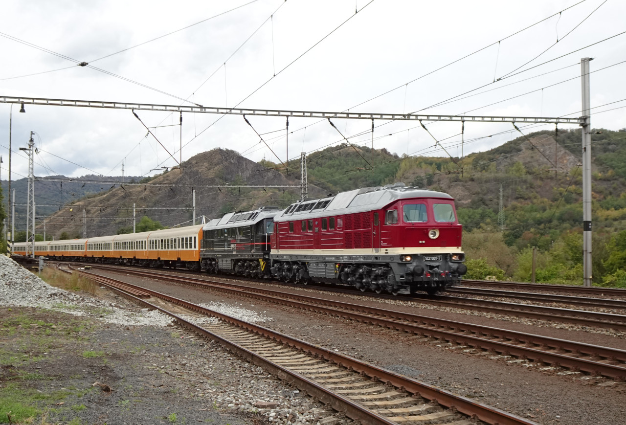 232 592-6 + 142 001-7 Prackovice nad Labem 12.9.2024  