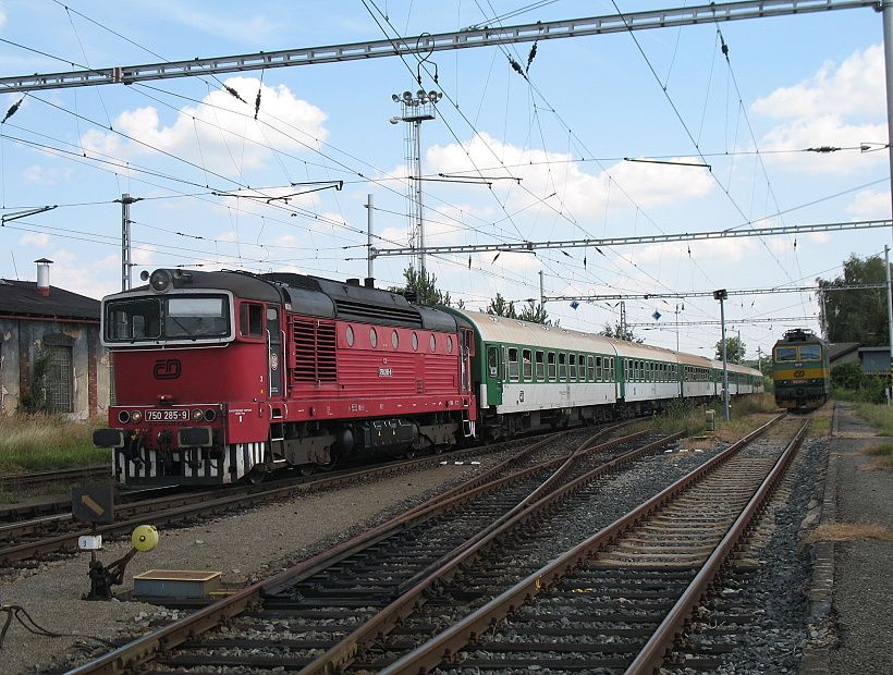 Pjezd do Chlumce 750285.