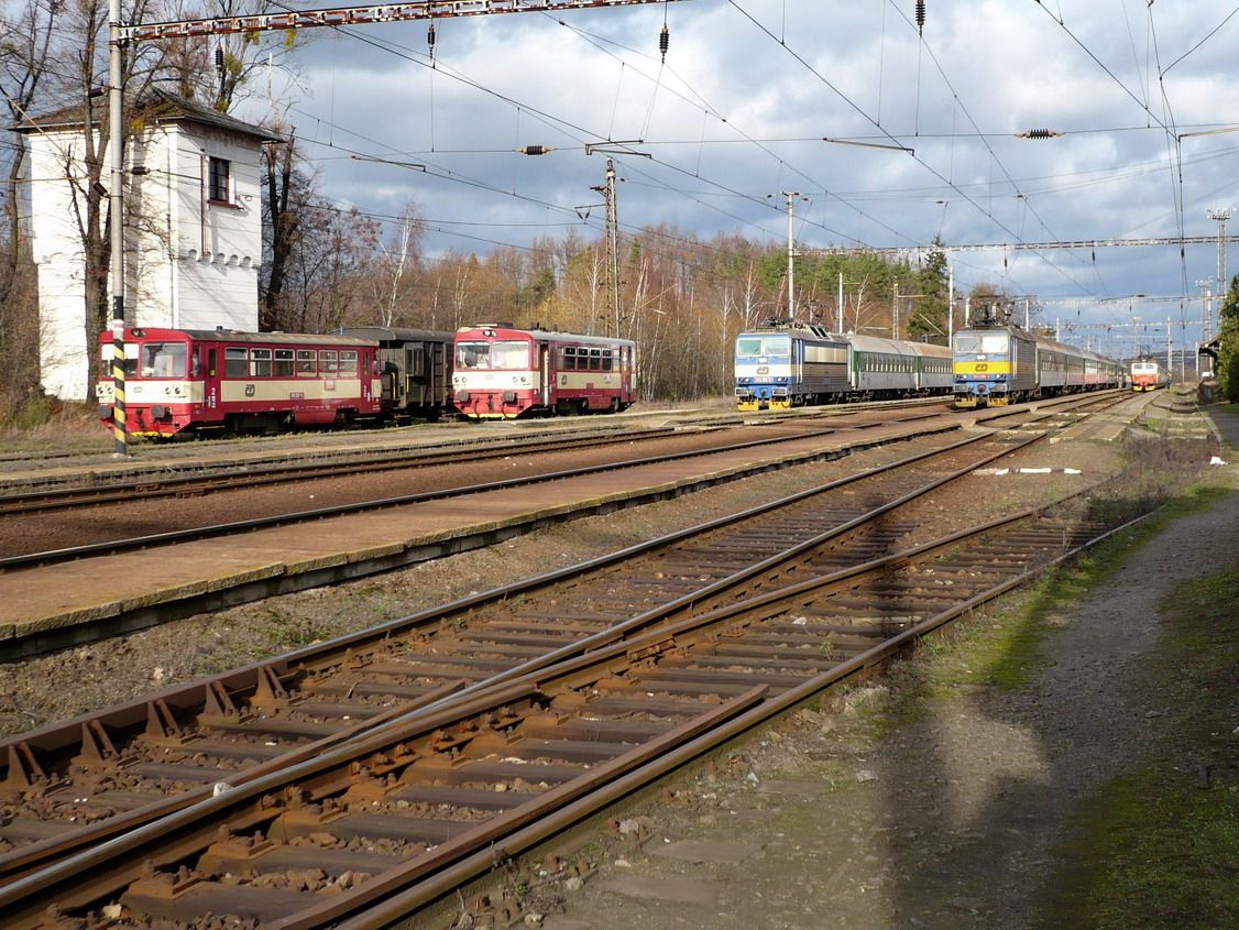 OLBRAMOVICE - esk koridorov vlaky pi vluce