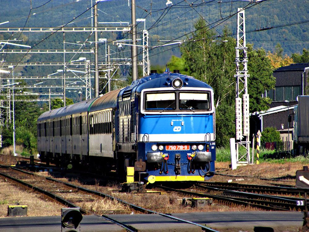 750.718 -9, Os 3635, umperk, 14.9. 2012