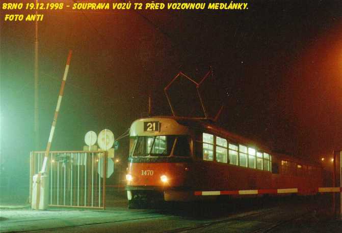 Posledn ztah T2 do Medlnek .... tak troku tramvajov Emo ...  :-((
