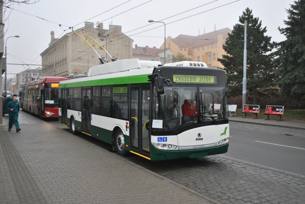 26 Tr pro Plze ve spolenosti Ikarusu pro Szeged, konen CAN Husova