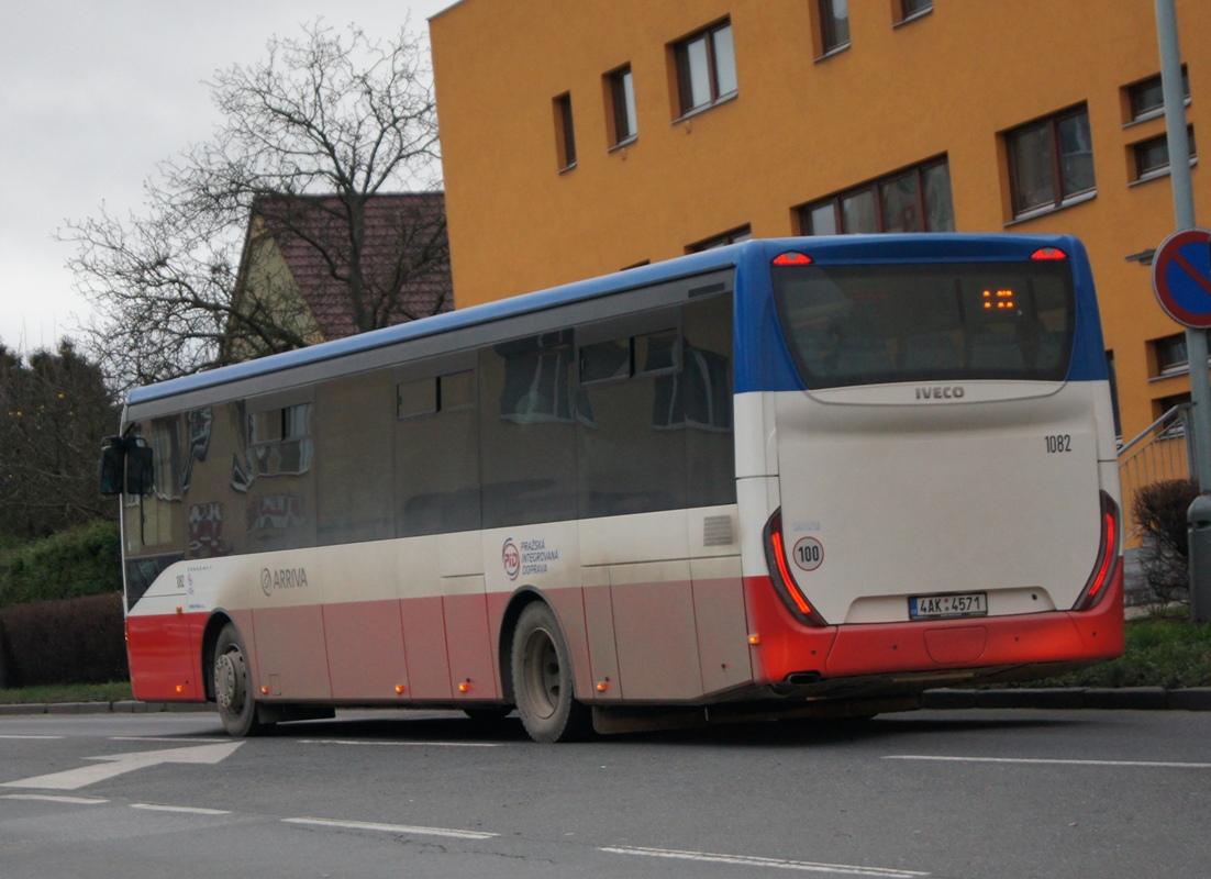 Crossway LE 12m 1082 Arriva Praha na 331/1