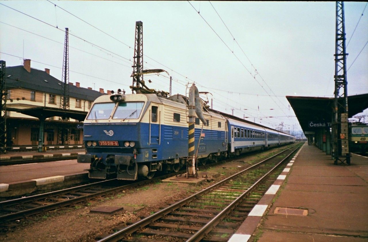 350.018 esk Tebov 3.11.2000, EC 76 Comenius (Budapest - Praha)