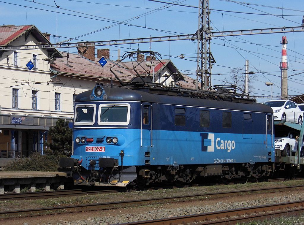 122 007 Lys nad Labem (15. 4. 2015)