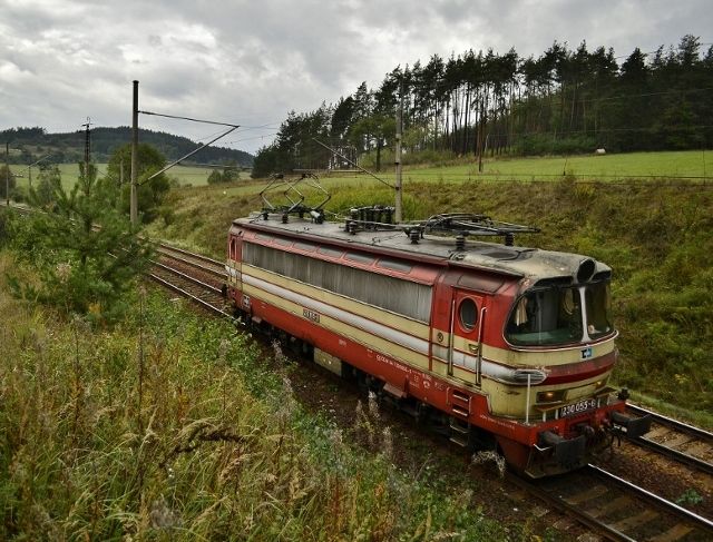 ped vjezdovm nvstidlem do ikonna