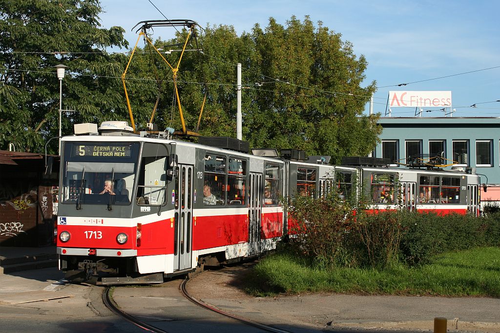 Tona tefnikova tvr dnes jenom pro kachny - 1713 pipraven k odjezdu smr dtsk pitl. 