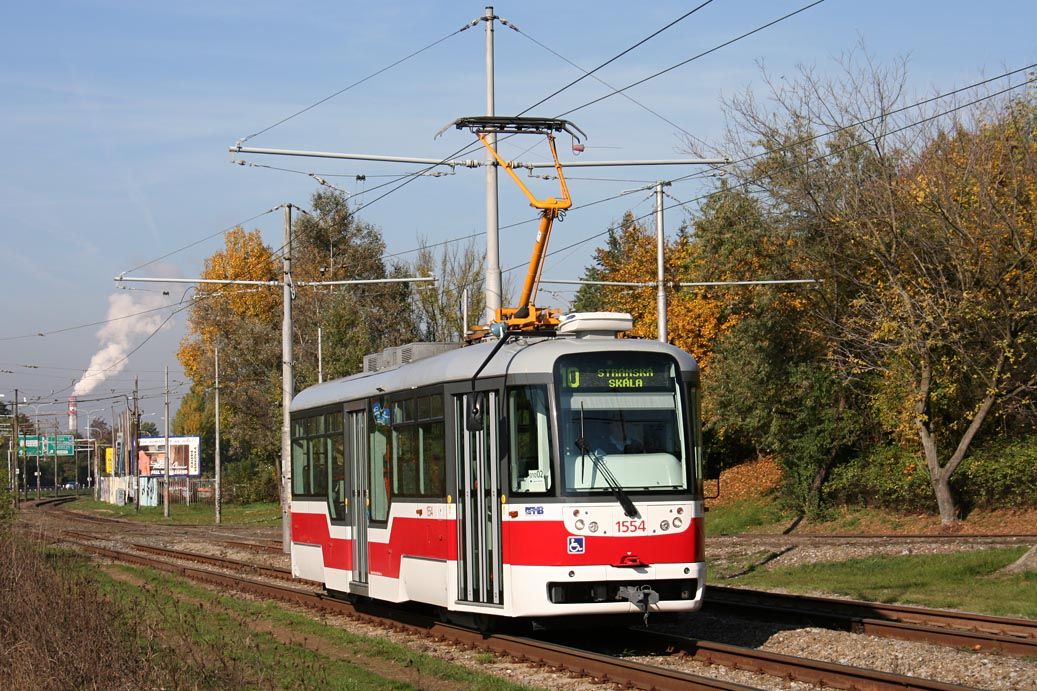 Vario LF ev.. 1554 v seku Krsnho-Podstrnsk dne 18.10.2008. Foto: R. Vysok