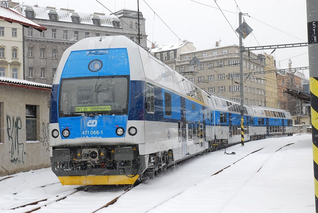 471 066-1 + 971 066-6_-_15.12.2010-_-DKV Praha_st.Praha Masarykovo.