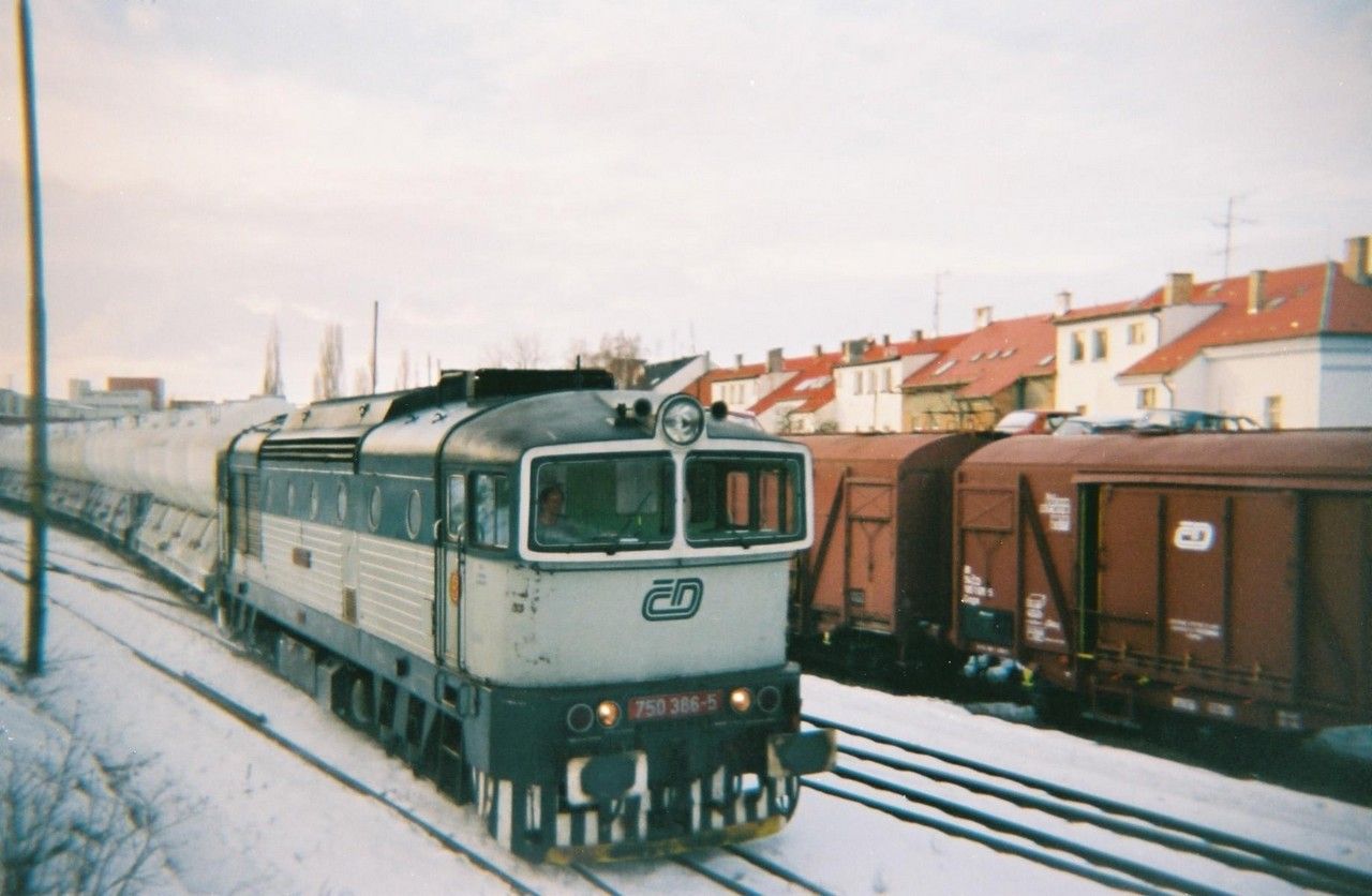 750.386 v Nkv z Loun do Berouna vjd do st. Rakovnk 2.2.2001