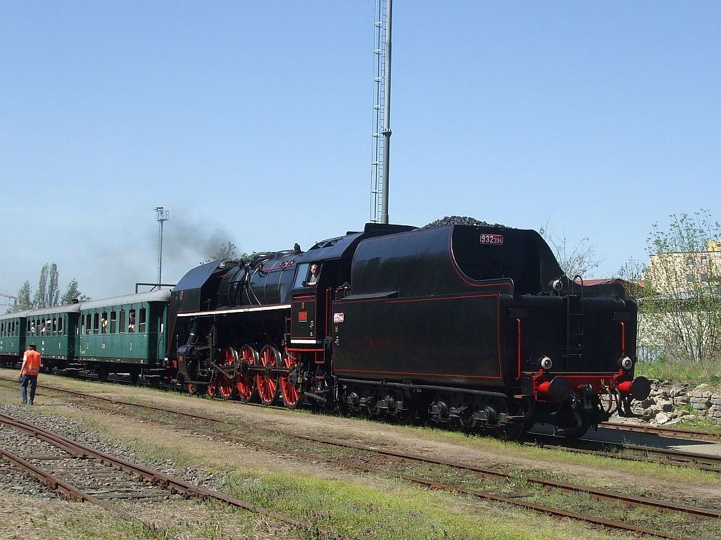 475.179 Os 19483 - Brands n. L. (28. 4. 2012)