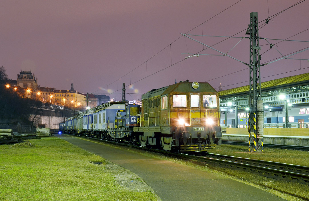 720 509_Pn 285105_Praha hl.n._8.4.2015