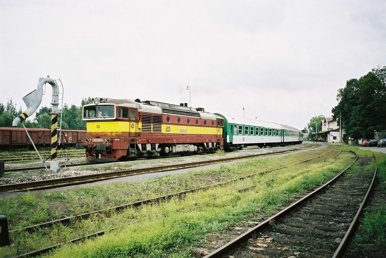 750.326 v Sp z Rakovnka do Phy Mas.n. pi odjezdu ve st. Kladno 16.8.2005