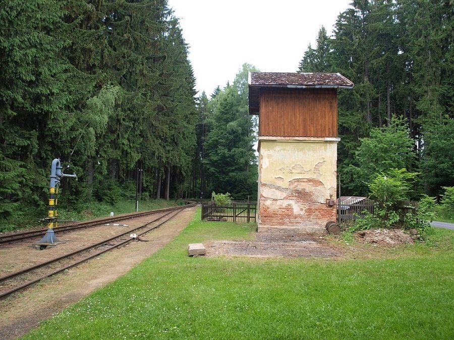 ... a 26. ervna u zbyly pouze zklady.