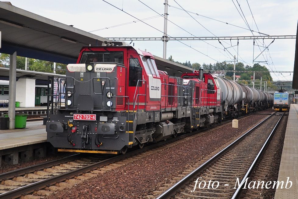 742 702+703 - 29.9.2012 Nex 48718 Choce