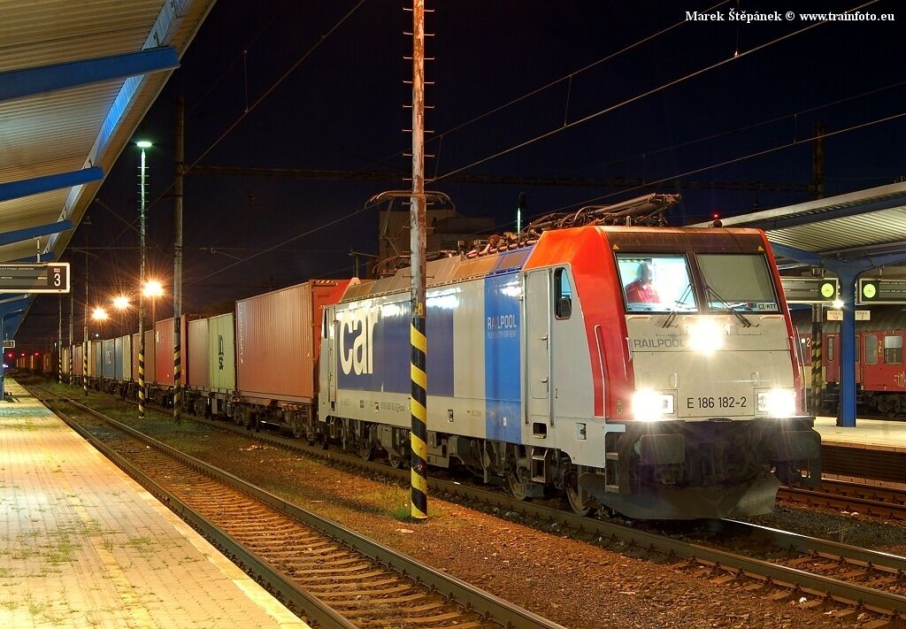 186.182-2, Nex 241736 ( Dunajsk Streda - Praha-Uhinves ), Bratislava-Nov Mesto, 14.8.2011