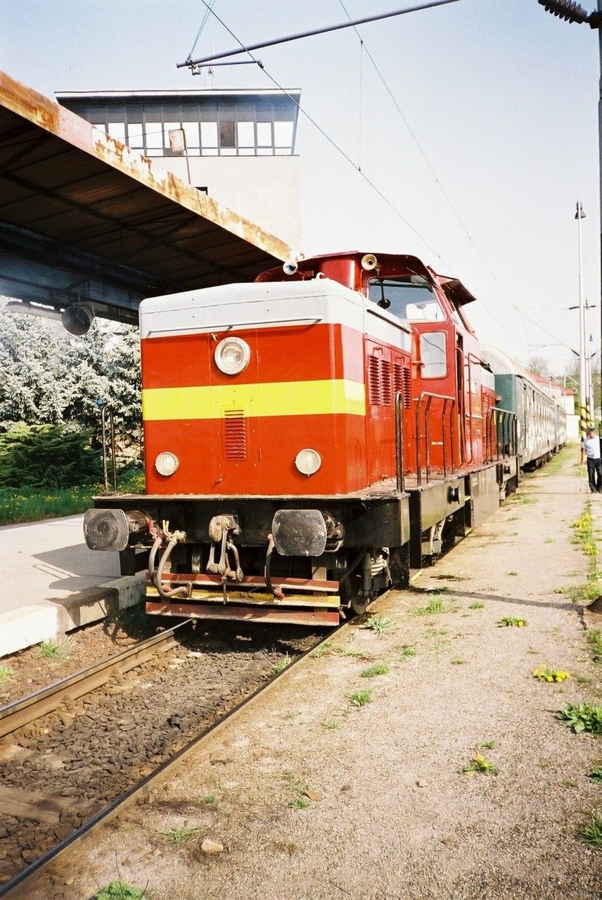 Karkulka T 444.1516 (KPKV) v st. Havlkv Brod 8.5.2003