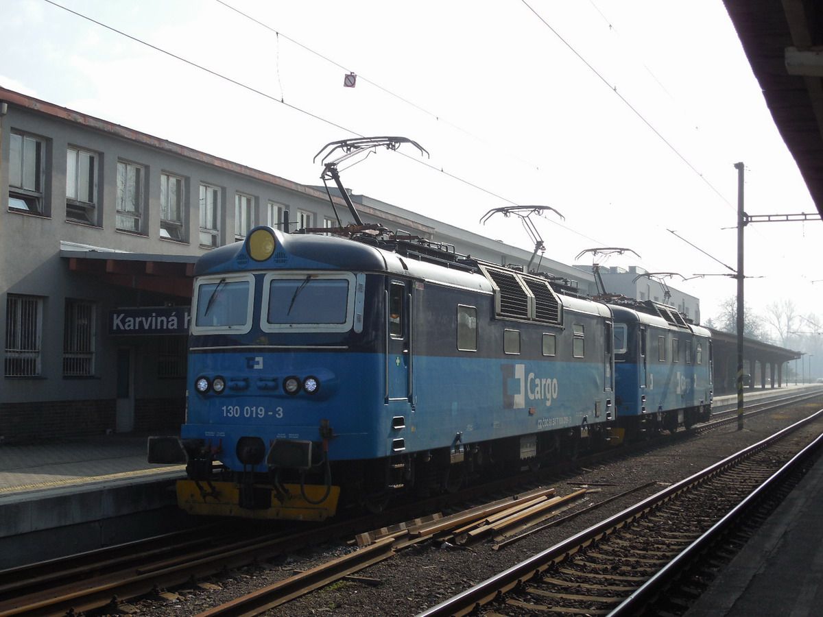 130 019-3 + 130 003-7 Karvin hl.n. 25.2.2014