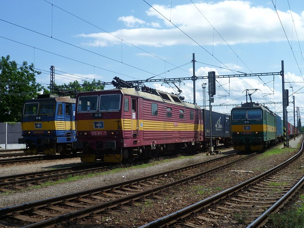 363.048+372.011+163.010 Praha Uhnves