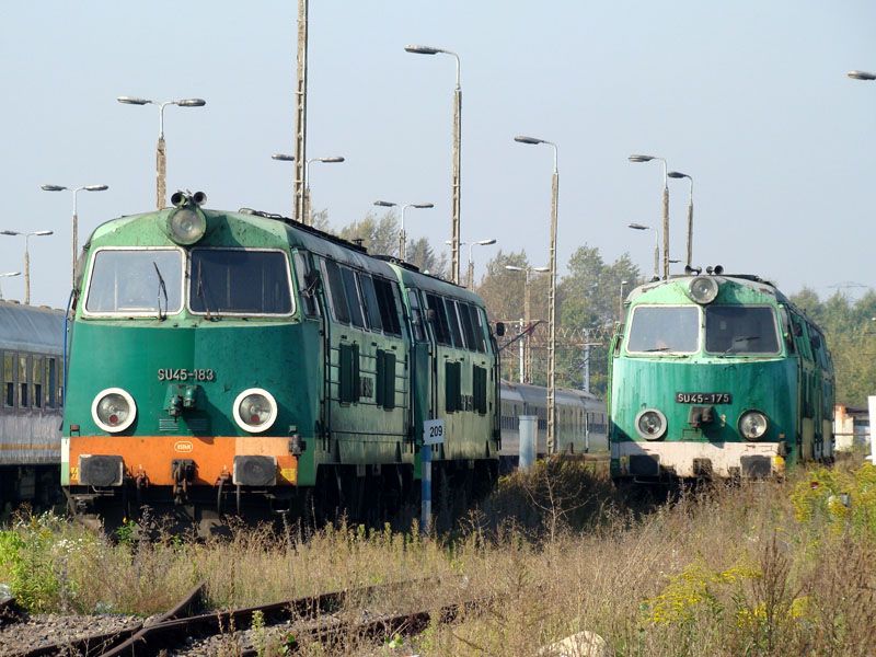 SU45-183 & SU45-175 / Warszawa Grochw / 6.09.2010