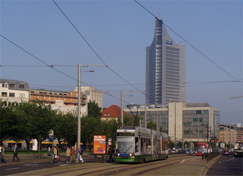 zastvka Johannisplatz s tramvaj NGT8