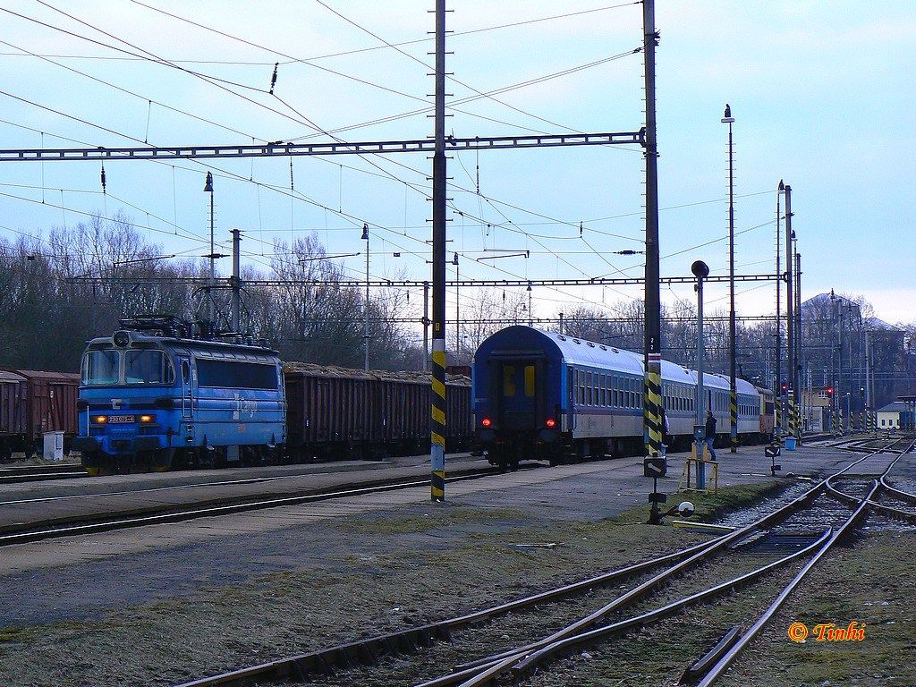 230.075 a 242.265 - R 669 - st.J.Hradec - 11.03.2015