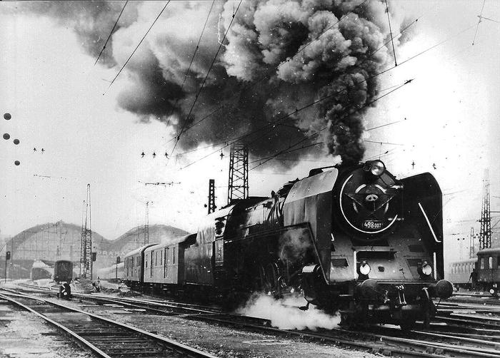 498.007 Praha hl.n. 1968