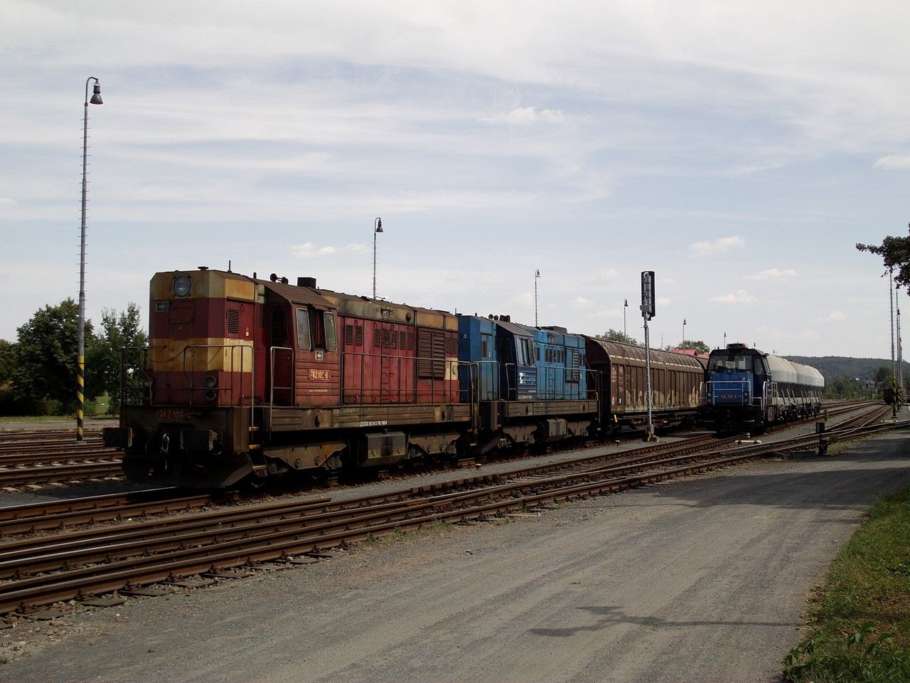 742.106+362 v Nkv z Berouna a 708.702 v st. Rakovnk, 6.8.2015