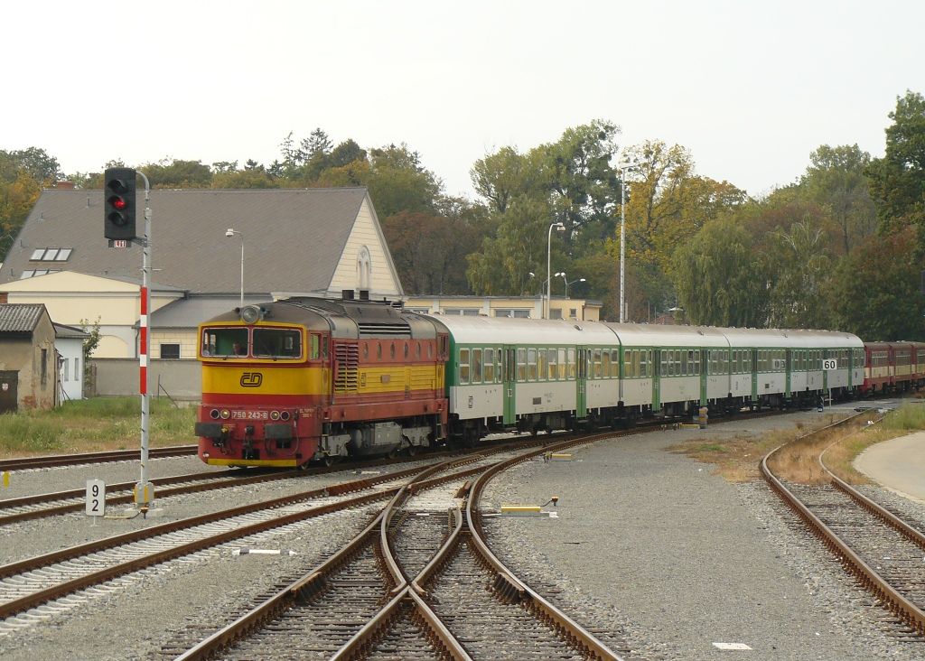 750 243-8 Krom(9.10.2009,R 1445,foto-Ale Krka).