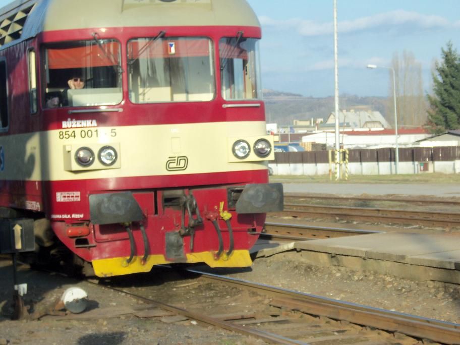 854.001-5 mnichovo Hradit 23.3.2011