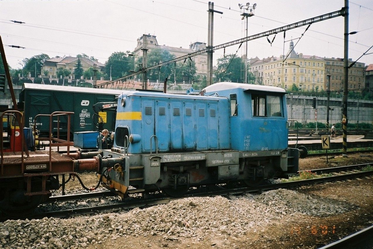 701.481 SDC Praha pi sypn trku na hlavnm ndra,14.6.2001