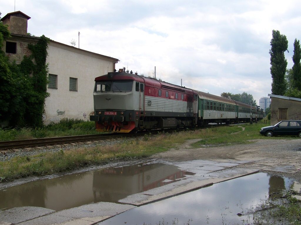 749 254-9 na vjezdu z Olomouce