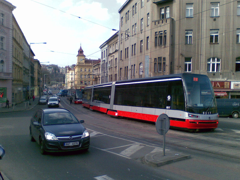 Vpedu 9211 na lince 11 a za n 9217 na zkuebce