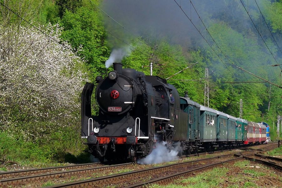 534.0432, Vsetn - st u Vsetna, 5.5.2012, foto: Dobi Ji