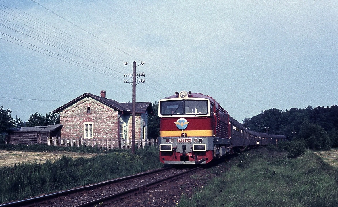 rychlk Liberec - Chomutov mezi Vlm Dolem a Dobranovem, kvten 1989
