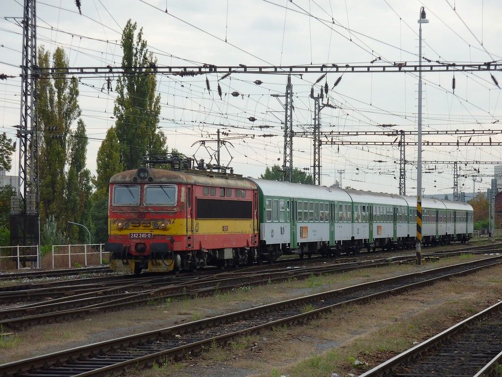 242 240-0, Brno hl.n., 9.10.09