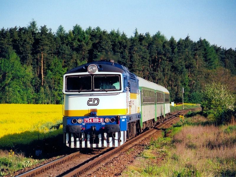 754 019, R 450 Kja apkojc, Zbch 10.5.2008, foto Vclav Petr