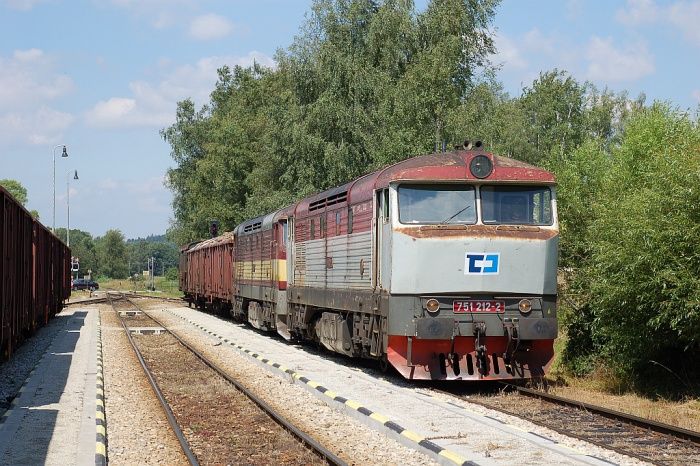 751 212+228 v ern v Poumav dne 16.7.2008 (foto: Vla Musil)