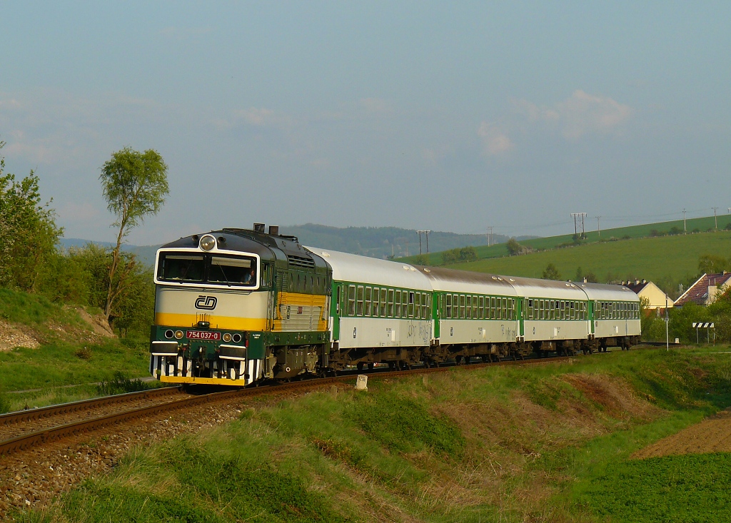 754 037-0 umice(19.4.2009,Sp 1734,foto-Ale Krka)