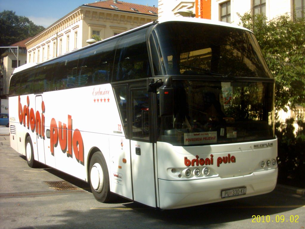 Neoplan (Brioni d. d.) z Chorvatska.